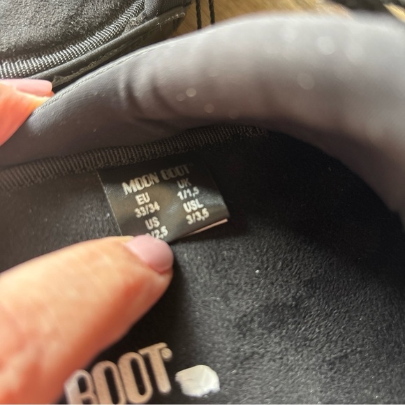 Moon Boot Black Mules Sleek Slip-On Comfort - Picture 10 of 11